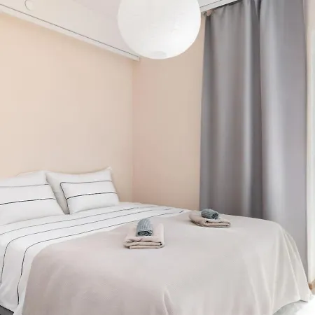 شقة Modern With Sauna And Big Balcony Near Train Station *