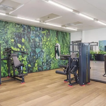 Modern With Sauna And Big Balcony Near Train Station هلسنكي