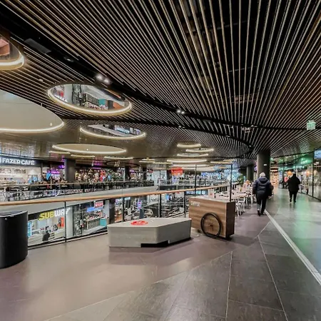 Modern With Sauna And Big Balcony Near Train Station * هلسنكي