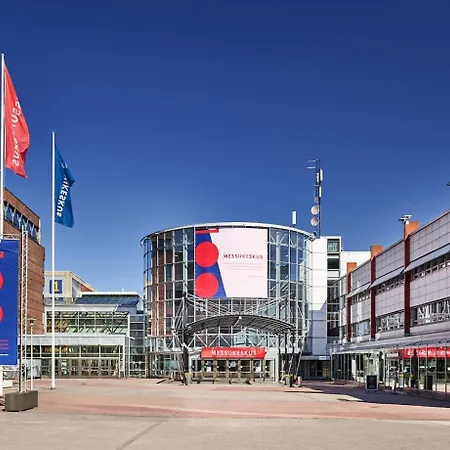 Modern With Sauna And Big Balcony Near Train Station Apartment
