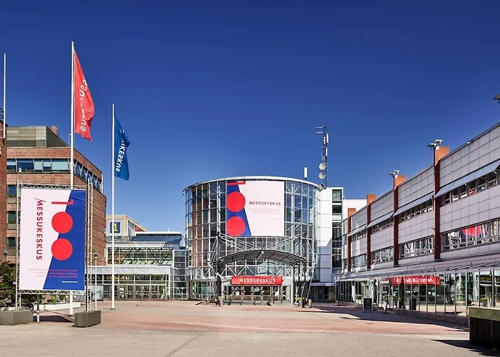 Modern With Sauna And Big Balcony Near Train Station Apartment