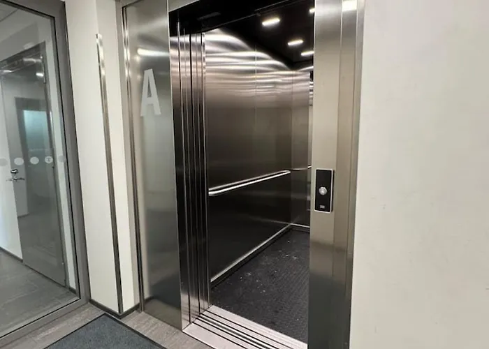 Modern With Sauna And Big Balcony Near Train Station *