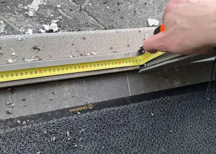 Modern With Sauna And Big Balcony Near Train Station شقة *