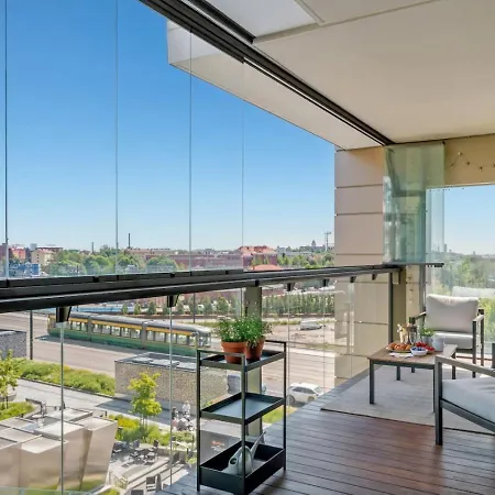 Apartment Modern With Sauna And Big Balcony Near Train Station *