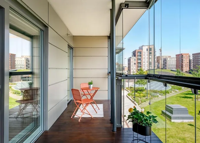 Modern With Sauna And Big Balcony Near Train Station