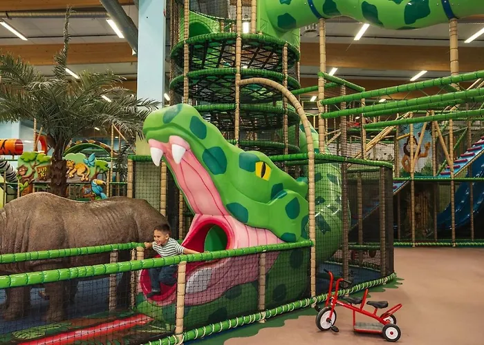 Modern With Sauna And Big Balcony Near Train Station Apartamento